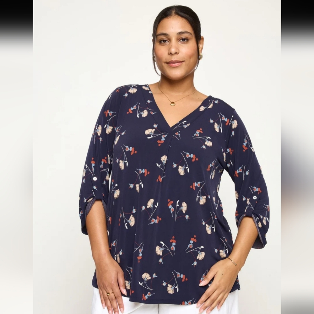 [EUC] BEACON Patty Plus Size Roll-tab Sleeve Knit Blouse Navy Floral V-Neck 1K